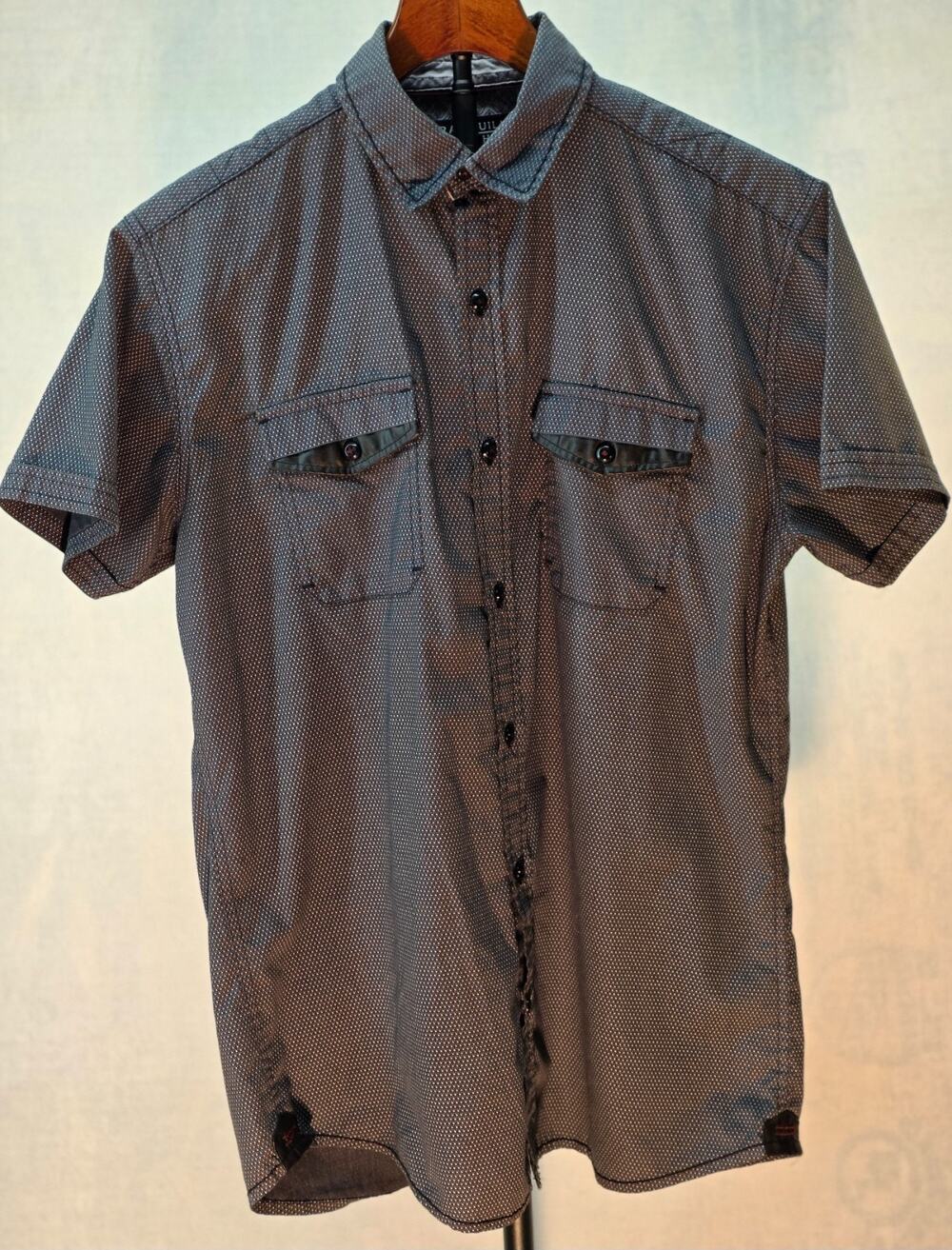 Tranquility Mayhem Men's Short Sleeve Shirt Medium‎ Black Micro Dot Dual Pocket